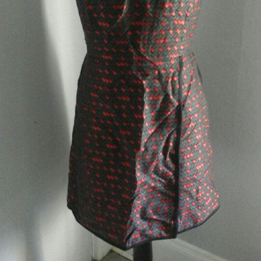 Dress - Picture 2 of 7